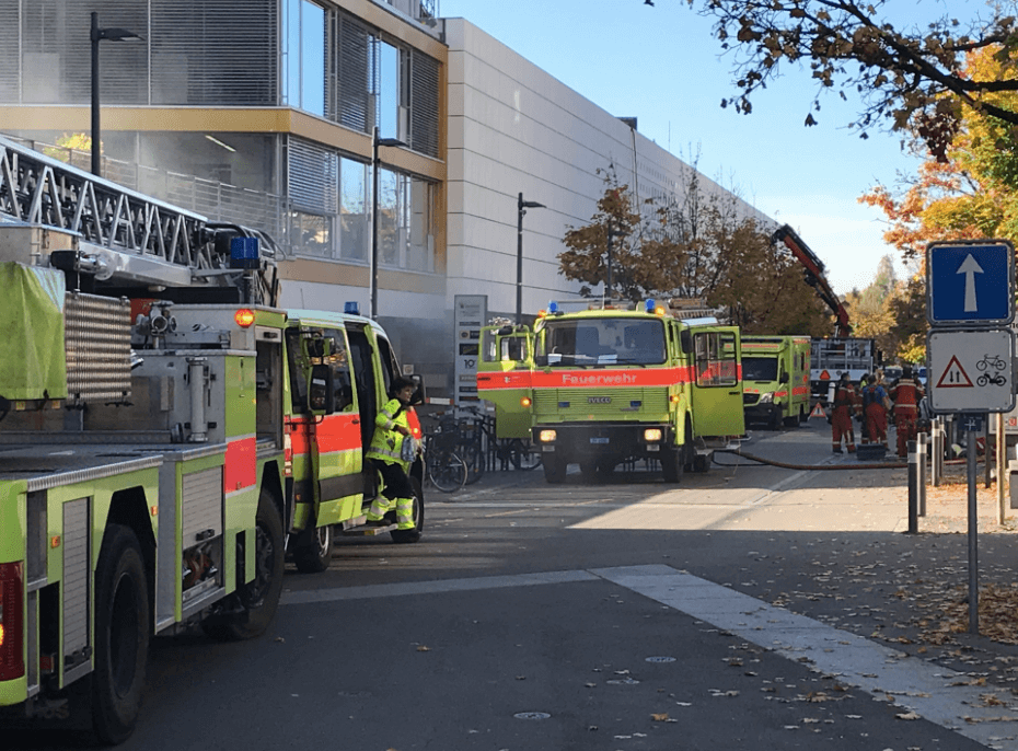 Uster ZH - Brand in Einkaufszentrum fordert grossen Sachschaden und ...