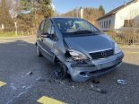 Unfall Rothrist AG - Lieferwagen prallt in Mercedes