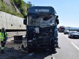 A1, Kappel SO - Heftiger Unfall zwischen zwei Sattelschleppern und einem Lastwagen