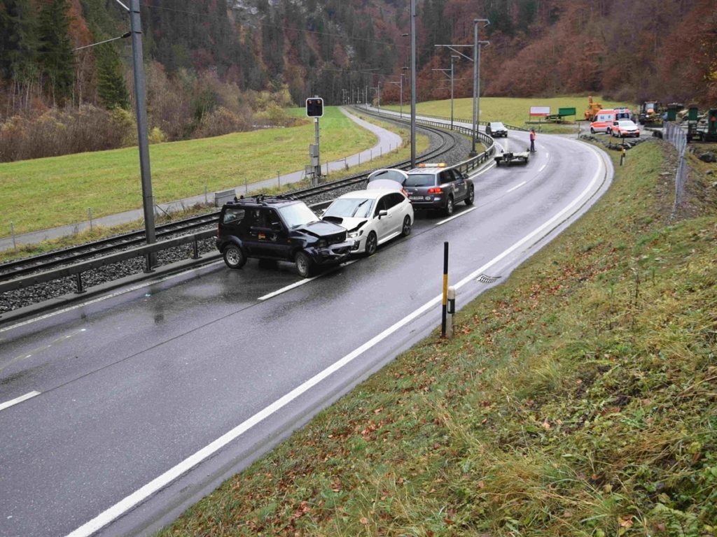 Autounfall Fideris GR: Auf Gegenfahrspur geschleudert