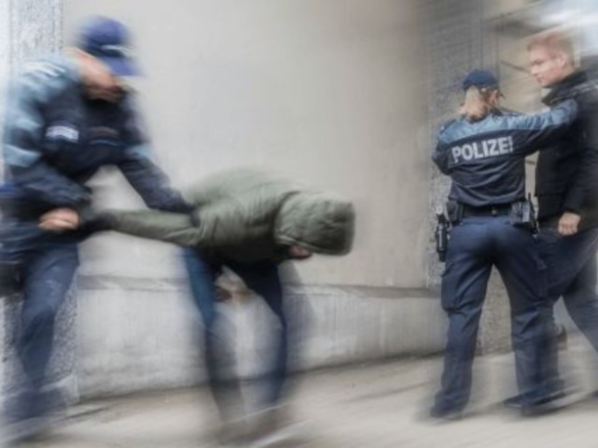 Basel: Drei Unbekannte Verprügeln 34-Jährigen | Polizei-Schweiz.ch