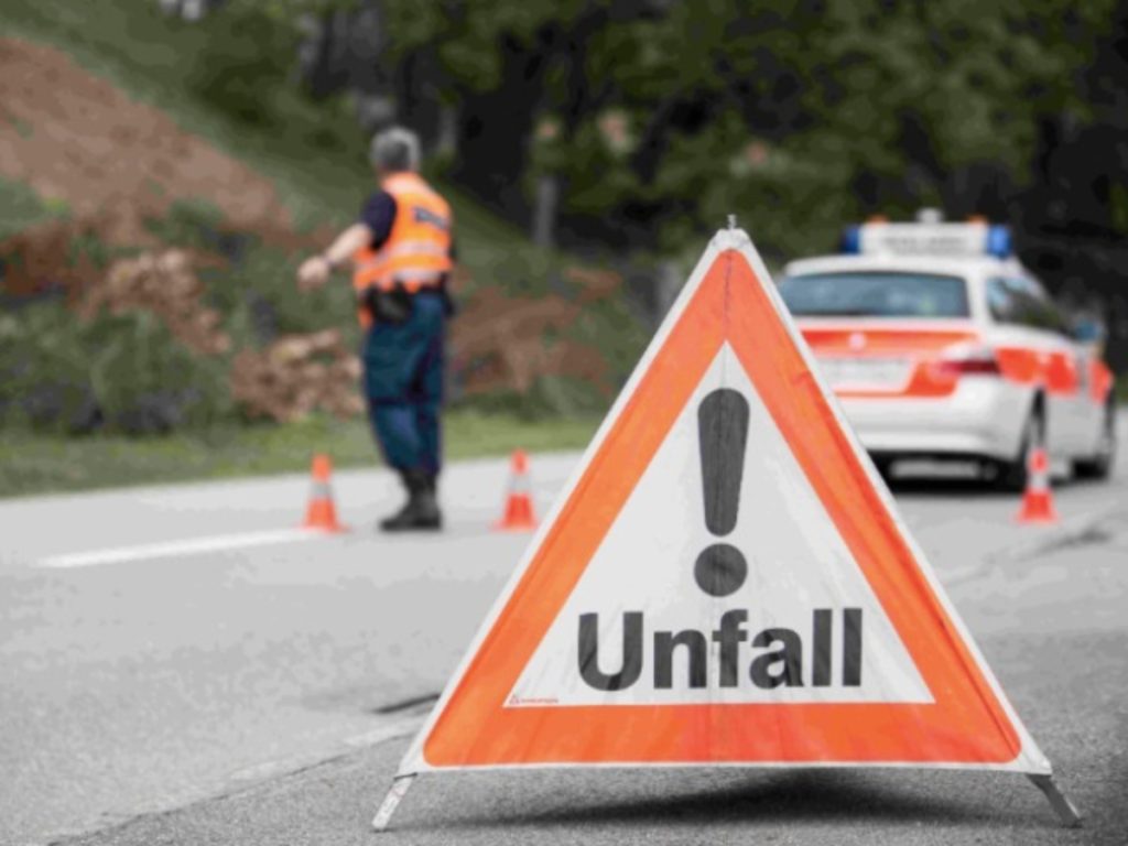 Basel A2 - Stau wegen Unfall auf Autobahn