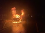 A2, Tenniken BL: Auto in Vollbrand