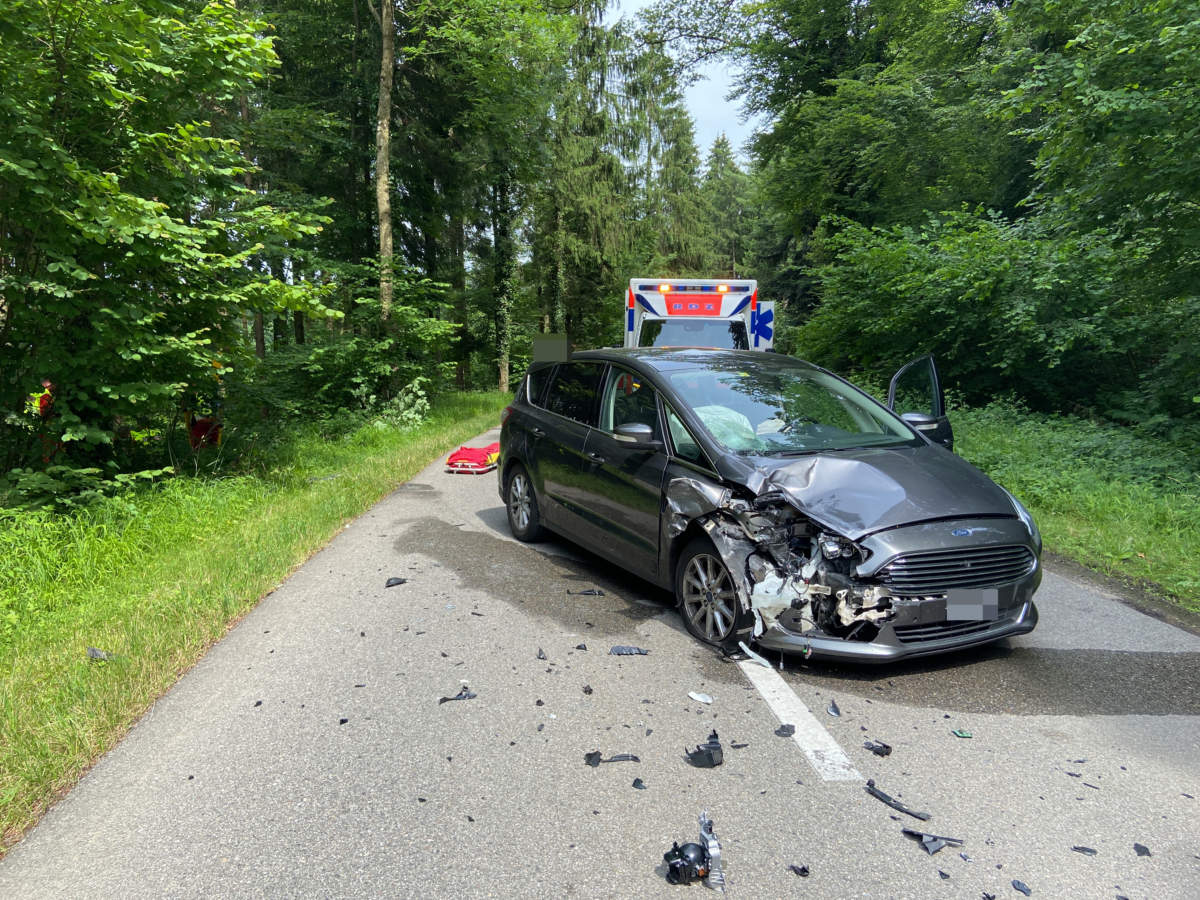 Unfall Oberruti Ag 19 Jahriger Schwer Verletzt Polizei Schweiz Ch