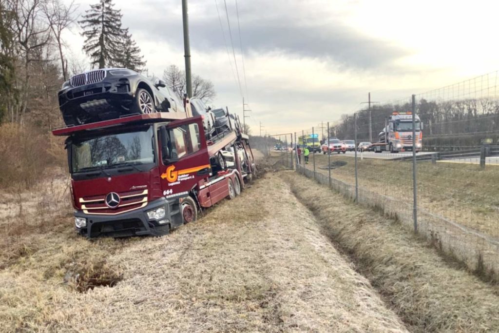 Unfall auf der Autobahn A1 Lausanne Richtung Genf