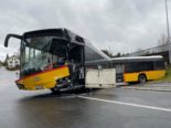 Moosleerau AG: Schwerer Unfall mit Postauto