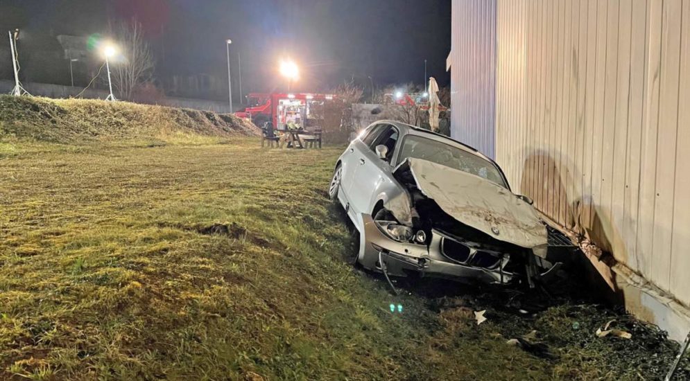 Diessenhofen: Auto fliegt bei Unfall durch die Luft - fünf Verletzte