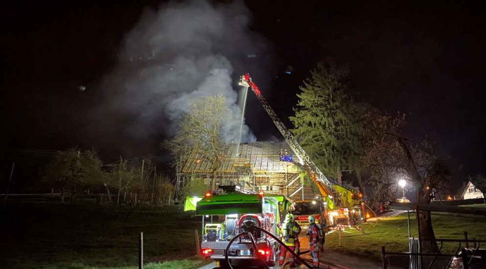 Zwillikon: Eine Millionen Franken Sachschaden nach Bauernhausbrand