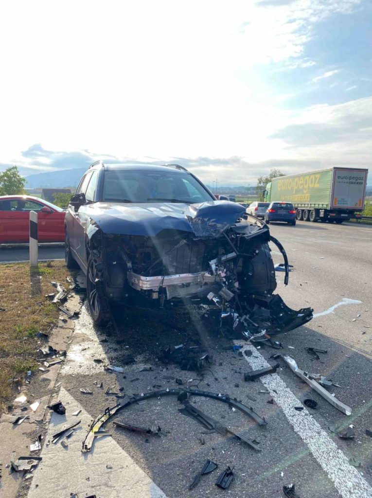 Verkehrsbehinderungen und Blechschaden bei Unfall in Egerkingen SO