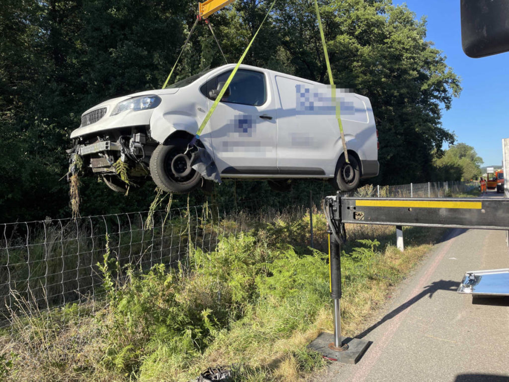 Unfall Autobahn A1: Am Steuer eingeschlafen