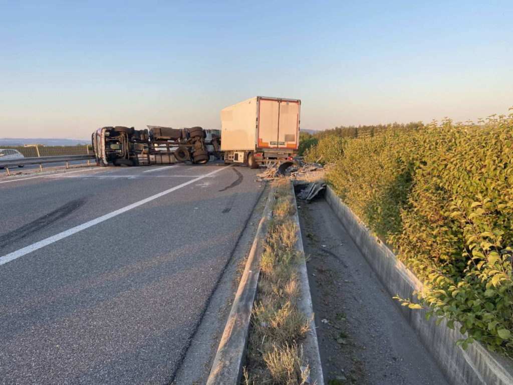 Autobahn A1 nach Unfall acht Stunden gesperrt!