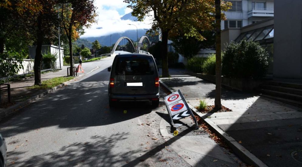 Chur GR: Lenker bei Unfall mit Zonensignal kollidiert