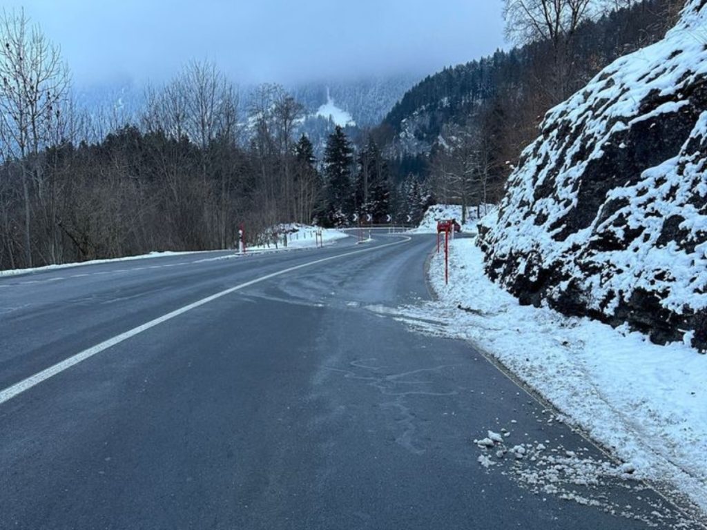 Lungern OW: Bei Unfall gegen Felswand geprallt