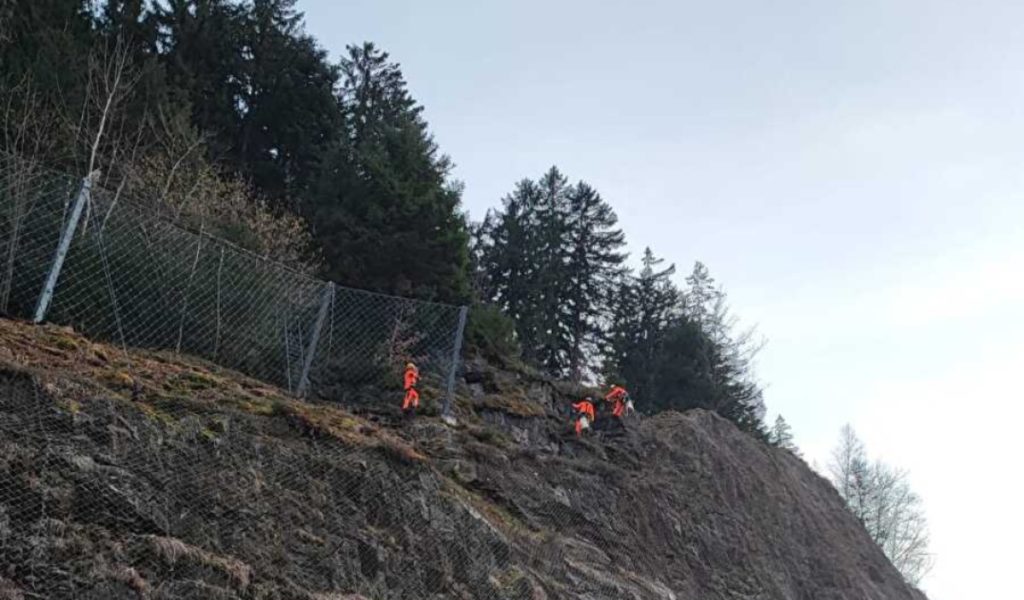 Gurtnellen UR: Heftiger Steinschlag auf A2