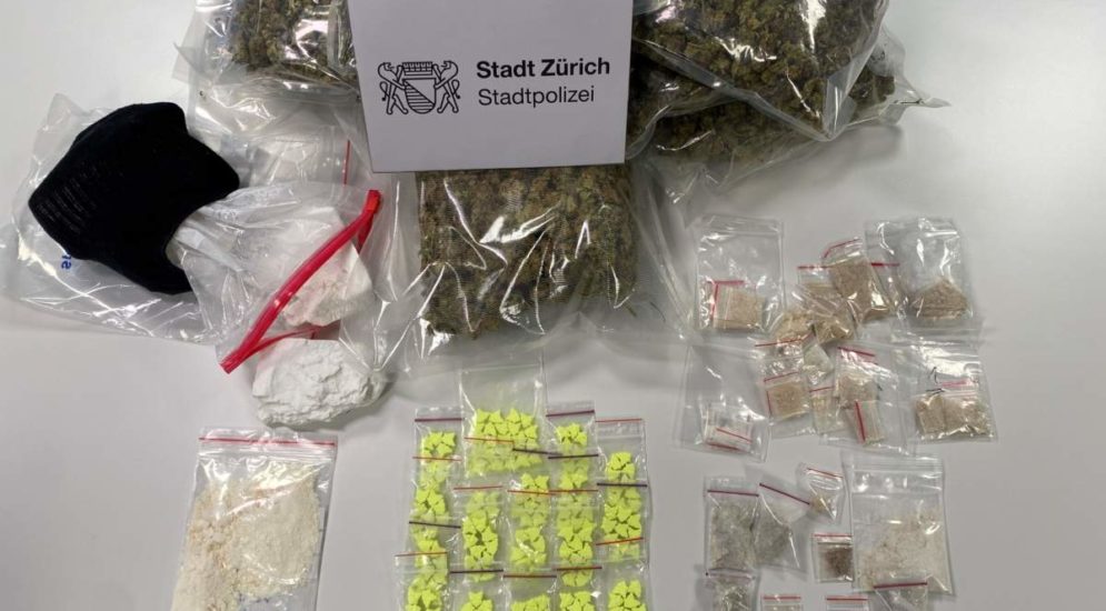 Zürich: Drogen und Bargeld sichergestellt - mehrere Verhaftungen