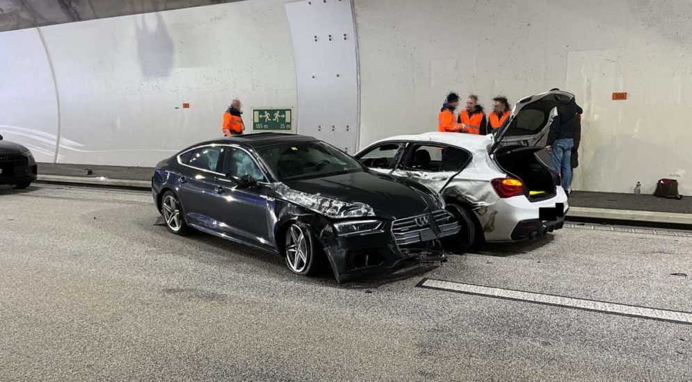 A2 Eptingen: Audi-Lenkerin überschlägt sich bei Unfall im Belchentunnel