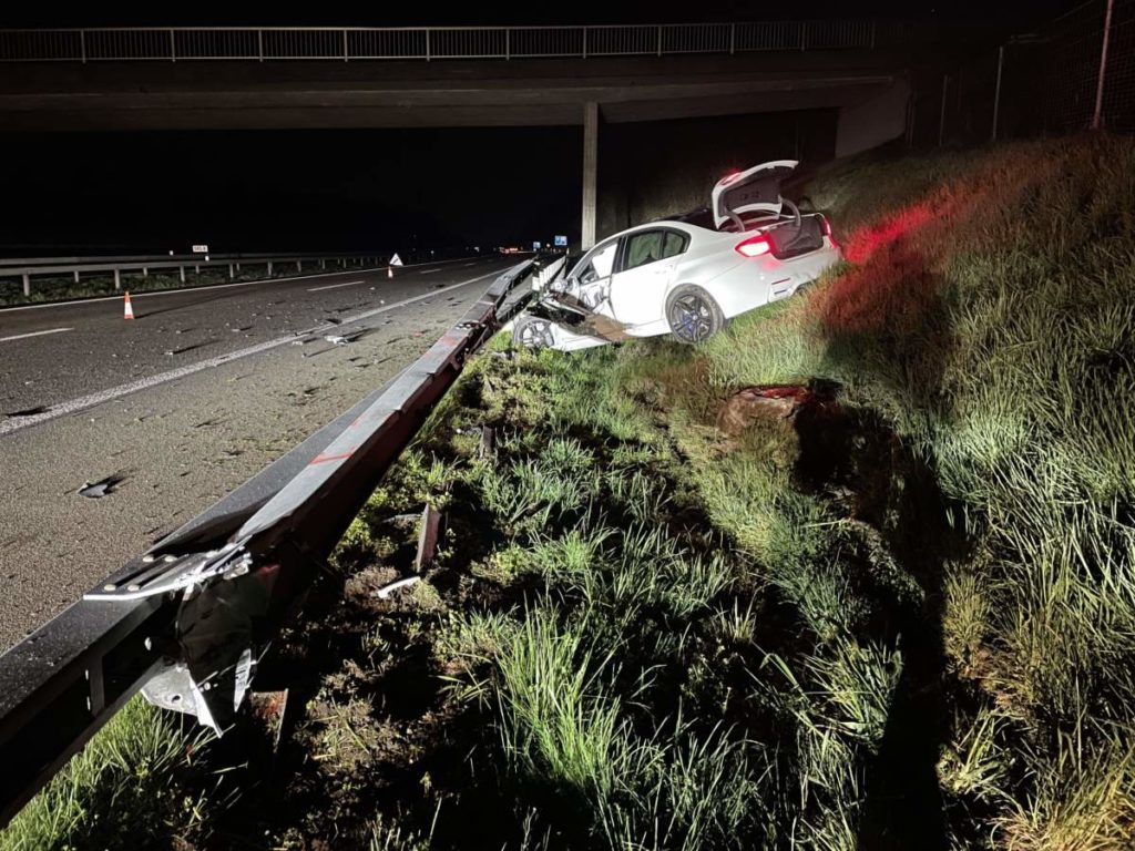 Wängi TG: Unfall mit geklautem Auto auf A1