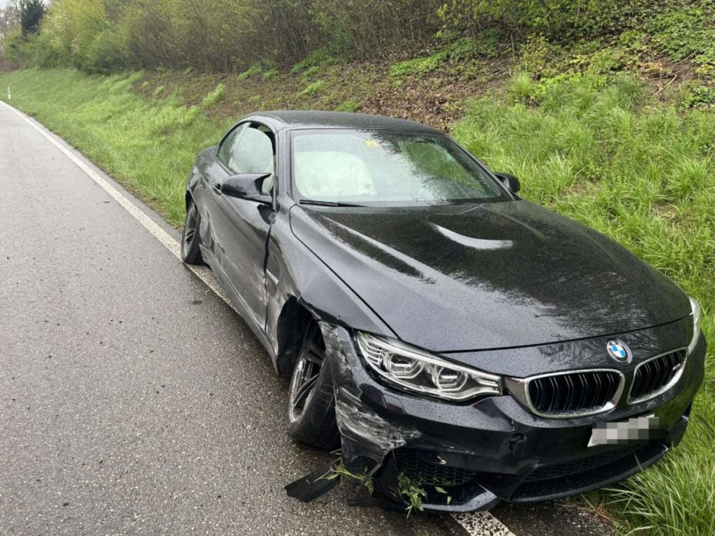 A1 Suhr AG: 22-Jähriger schrottet neu gekauften BMW M4