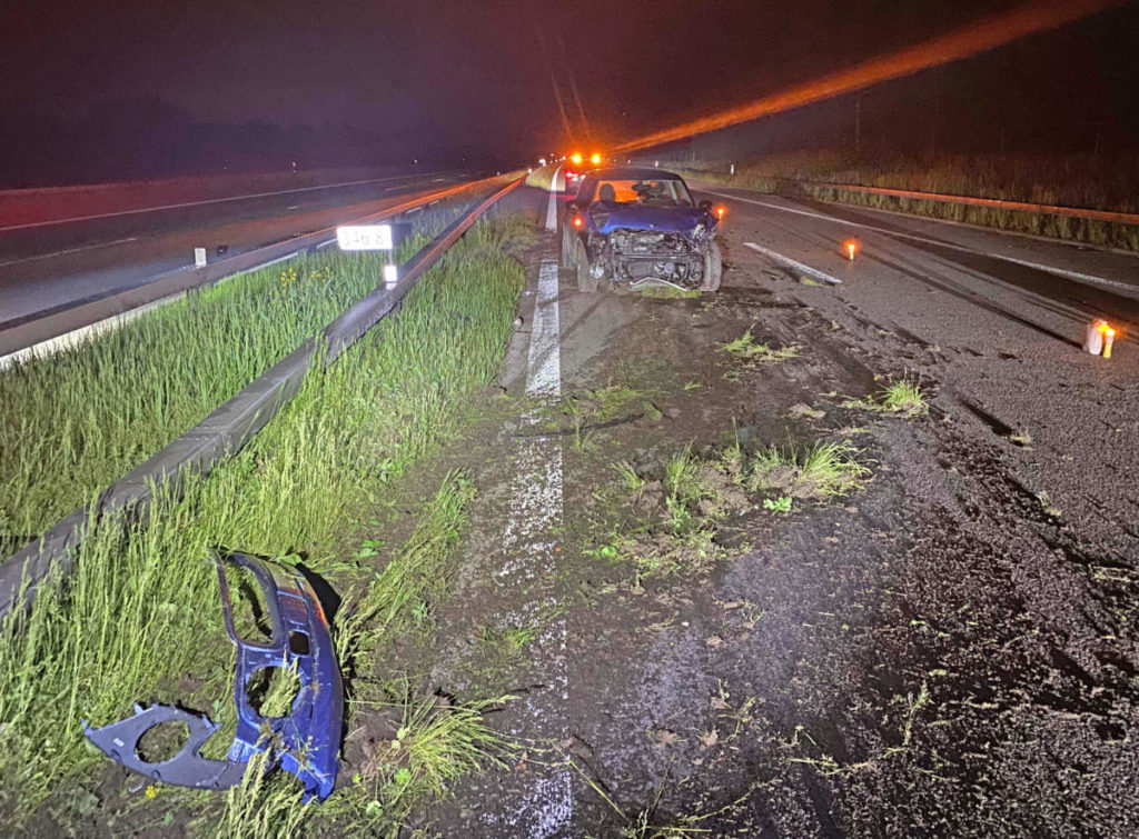 Wängi TG: Junglenkerin schläft ein und baut Unfall auf A1