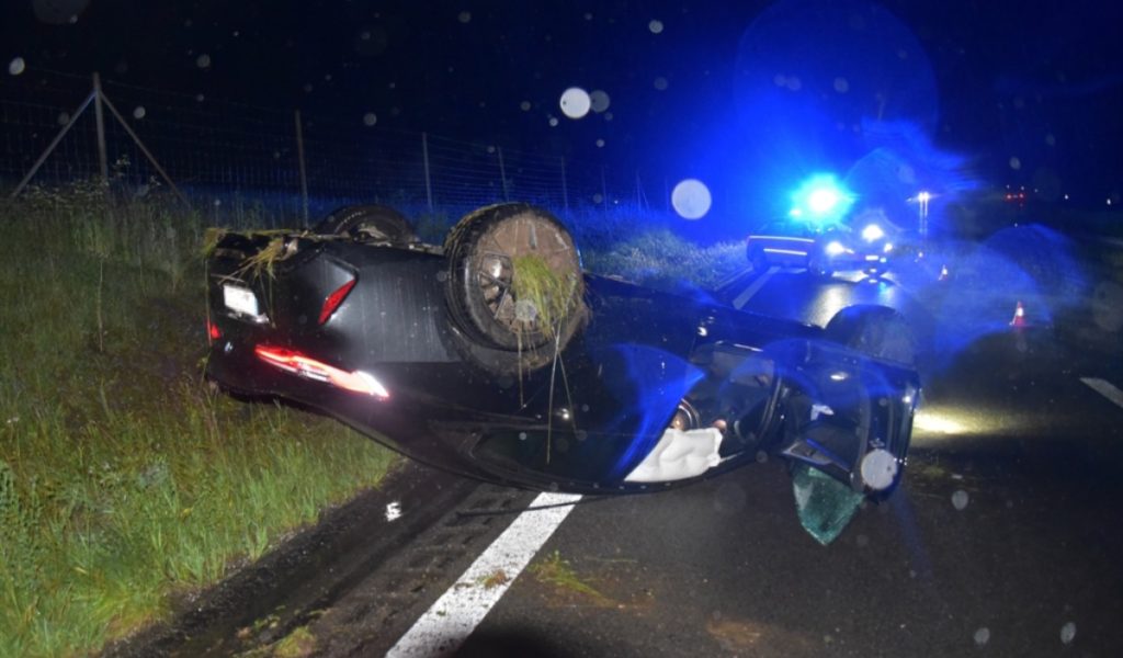 Cama GR: Heftiger Unfall wegen Aquaplaning