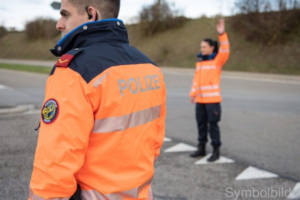 Neftenbach ZH: Raser (20) mit 178 km/h statt 80 km/h unterwegs