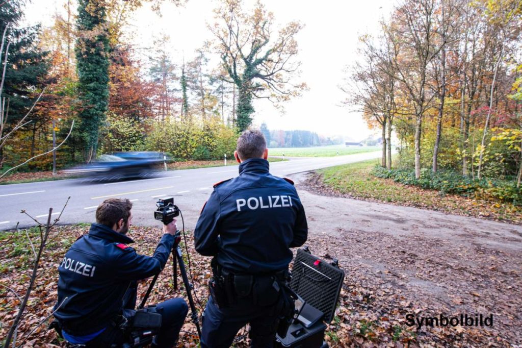 Gadmen BE: Mit 149 km/h statt 80 erwischt