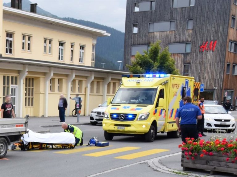 Maloja GR: Passstrasse Stundenlang Durch Bus Blockiert | Polizei-Schweiz.ch