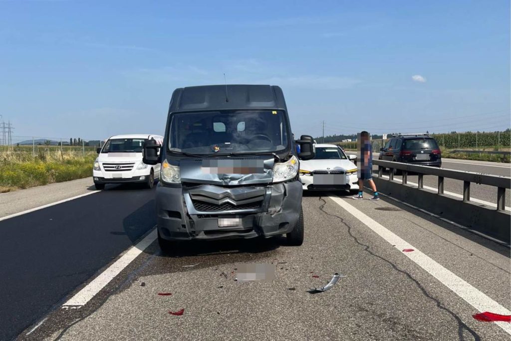 Niederbipp: Mehrere Personen nach Unfall auf der A1 im Spital