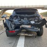 A1 bei Wiedlisbach SO: Autos nach Unfall stark beschädigt