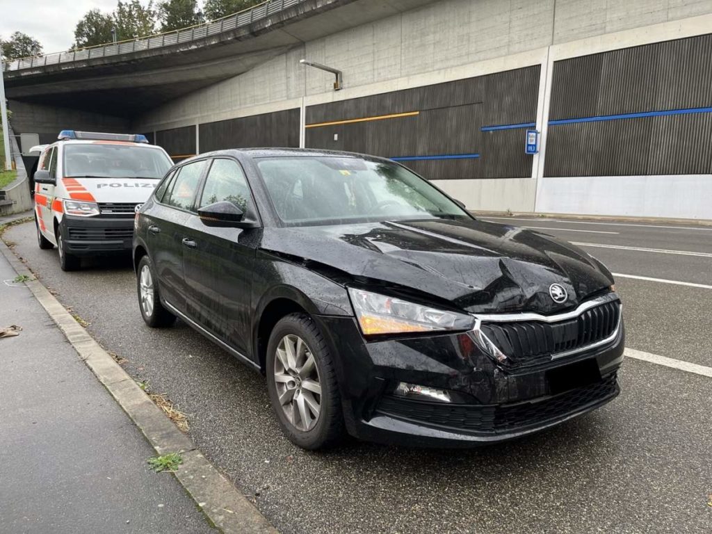 Schaffhausen: Unfall auf der A4 vor dem Fäsenstaubtunnel