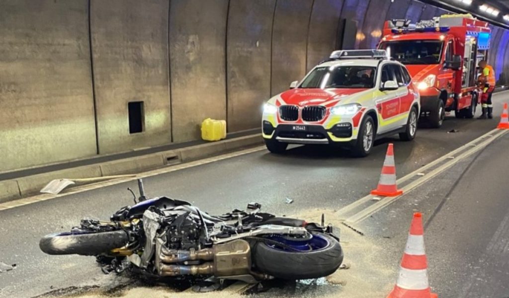 Hospental: Verkehrsunfall im Gotthard-Strassentunnel fordert drei verletzte Personen