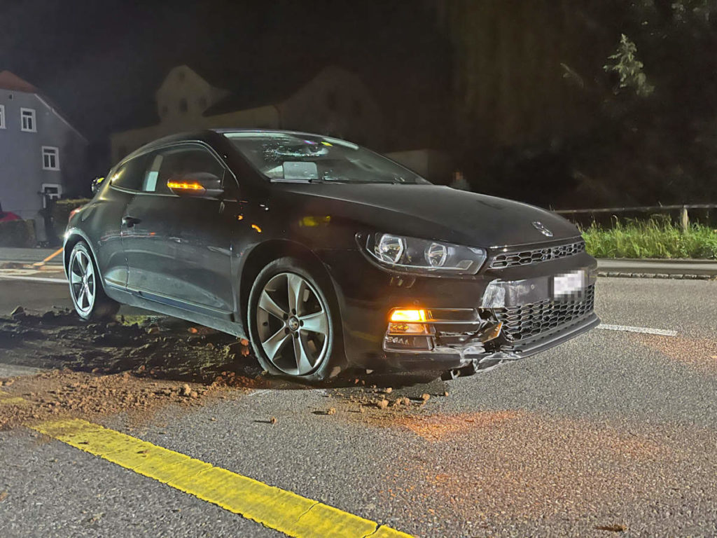 Tägerwilen TG: Lenkerin baut Unfall mit über 2 Promille intus