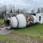 Leimbach TG: Lastwagen bei Unfall zur Seite gekippt