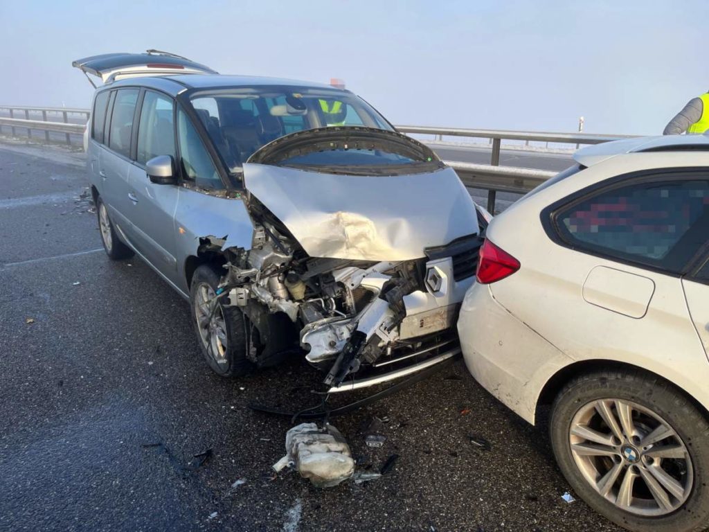 Niederwil SG: Unfall auf A1 zieht zwei weitere Unfälle nach sich