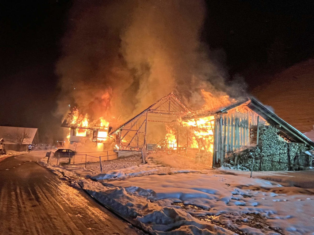 Wiggen LU: Drei Schwerverletzte und drei Vermisste nach Brand