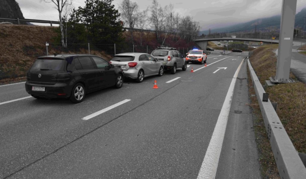 Unfälle Bonaduz, Landquart: Auffahrkollision auf N13