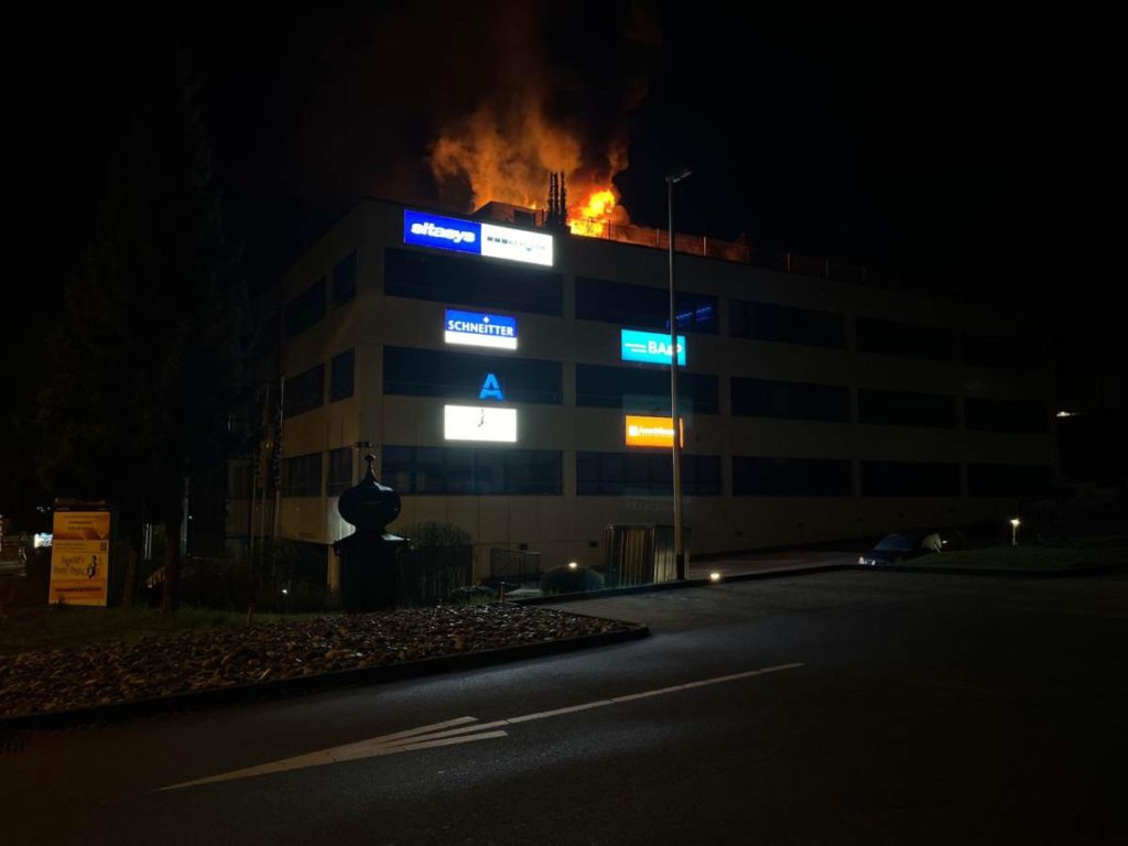 Brand Langendorf SO: Mann erheblich verletzt mit Helikopter in Spital überflogen