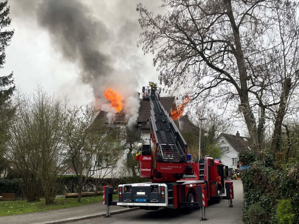 Solothurn: Einfamilienhaus in Brand geraten