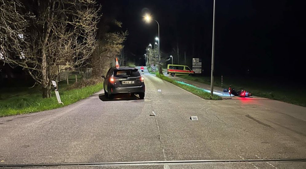 Dübendorf ZH: 16-Jähriger nach Unfall schwer verletzt