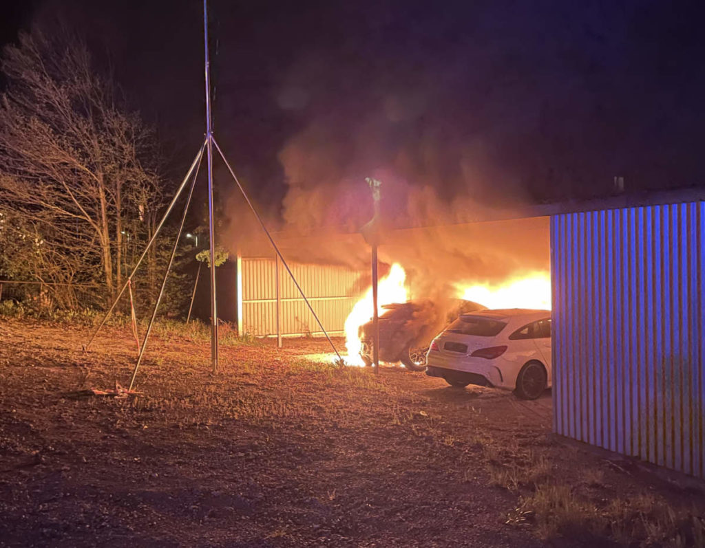 Brände in Perlen, Root LU: Autobrand an der Bahnhofstrasse