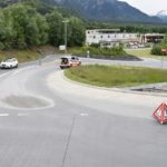 Unfall in Zizers GR: Motorradfahrerin stürzt auf verlorenem Kies