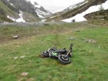 Val Müstair GR: Motorradfahrer bei Unfall im Weideland gestürzt