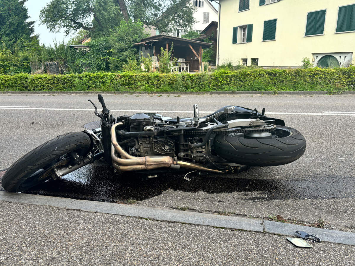 Dozwil TG: Motorradfahrer Bei Unfall Mit Auto Verletzt