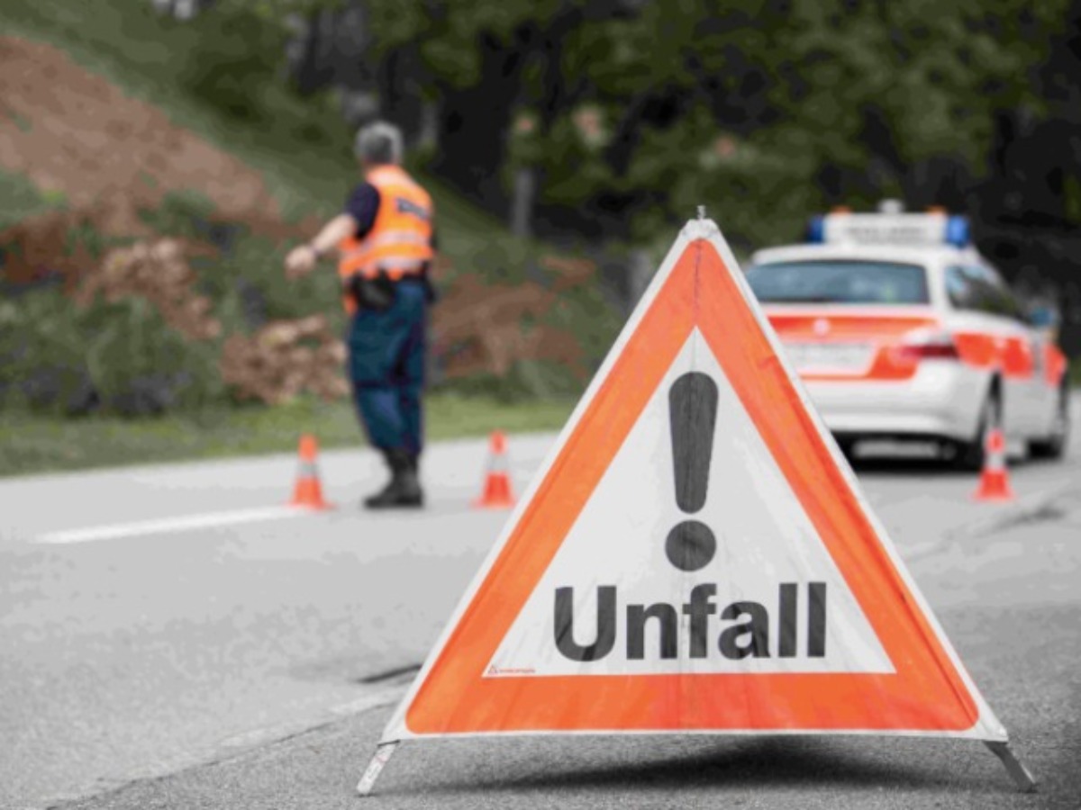 Unfall: Verkehrsbehinderung in Murten bei Champ Raclé
