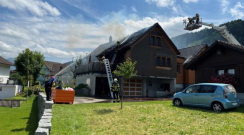 Brand in Appenzell AI: Grosser Sachschaden an neuwertigem Wohnhaus