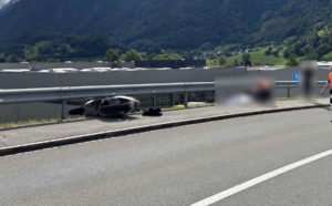 Unfall in Rüthi SG: Schulterblick bringt Rollerlenkerin zu Fall
