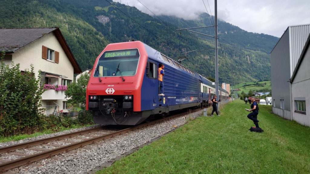 Ennenda GL: Frau wird von S-Bahn erfasst