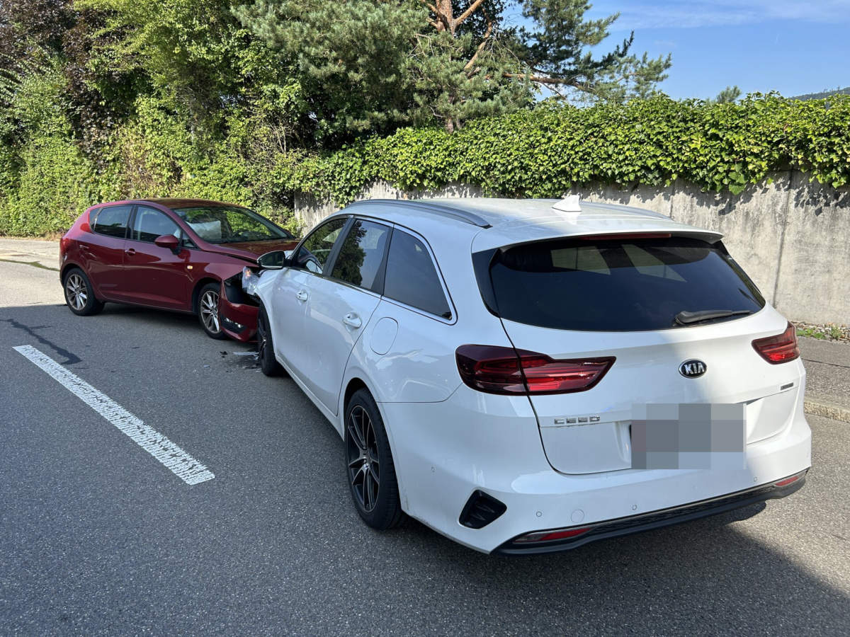 In Rupperswil kam es am Montag (19.08.2024) zu einem Verkehrsunfall zwischen zwei Autos. Eine Person wurde hierbei verletzt.