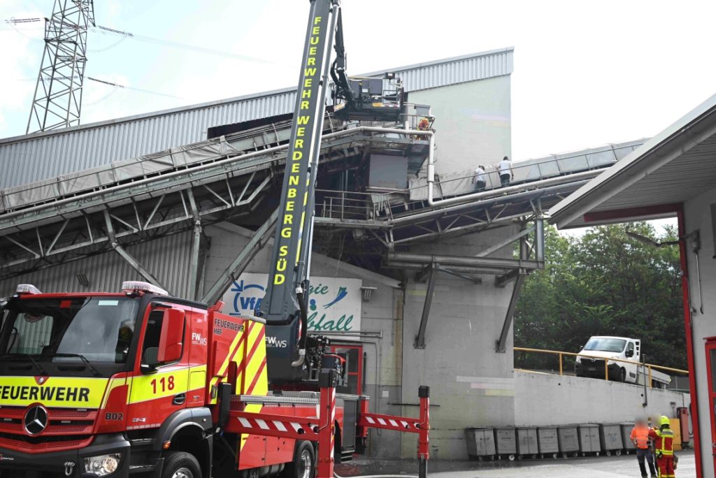 Buchs SG: Brand in Recyclinganlage richtet grossen Schaden an