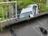 Unfall in Bassersdorf: Auf der Flucht Brückengeländer durchbrochen